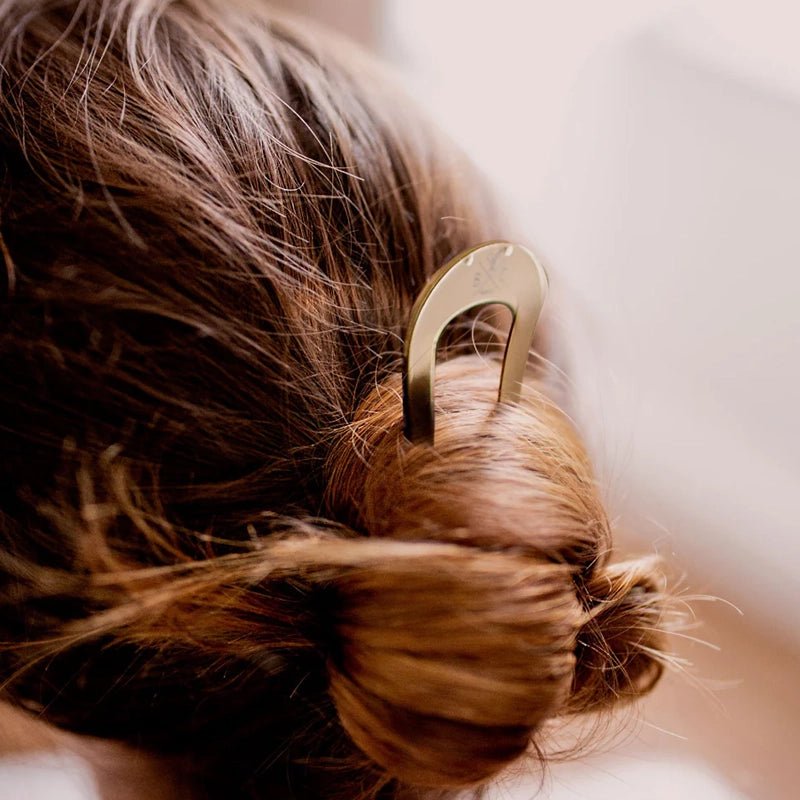Chignon Hair Bun Pick/Pin - Golden