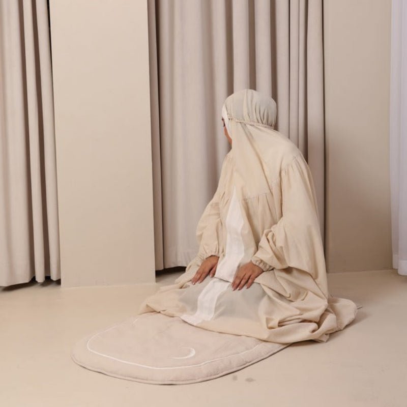 HAWA Soft & Lightweight Prayer Dress & Mat Set in Kuwait - Waha Lifestyle