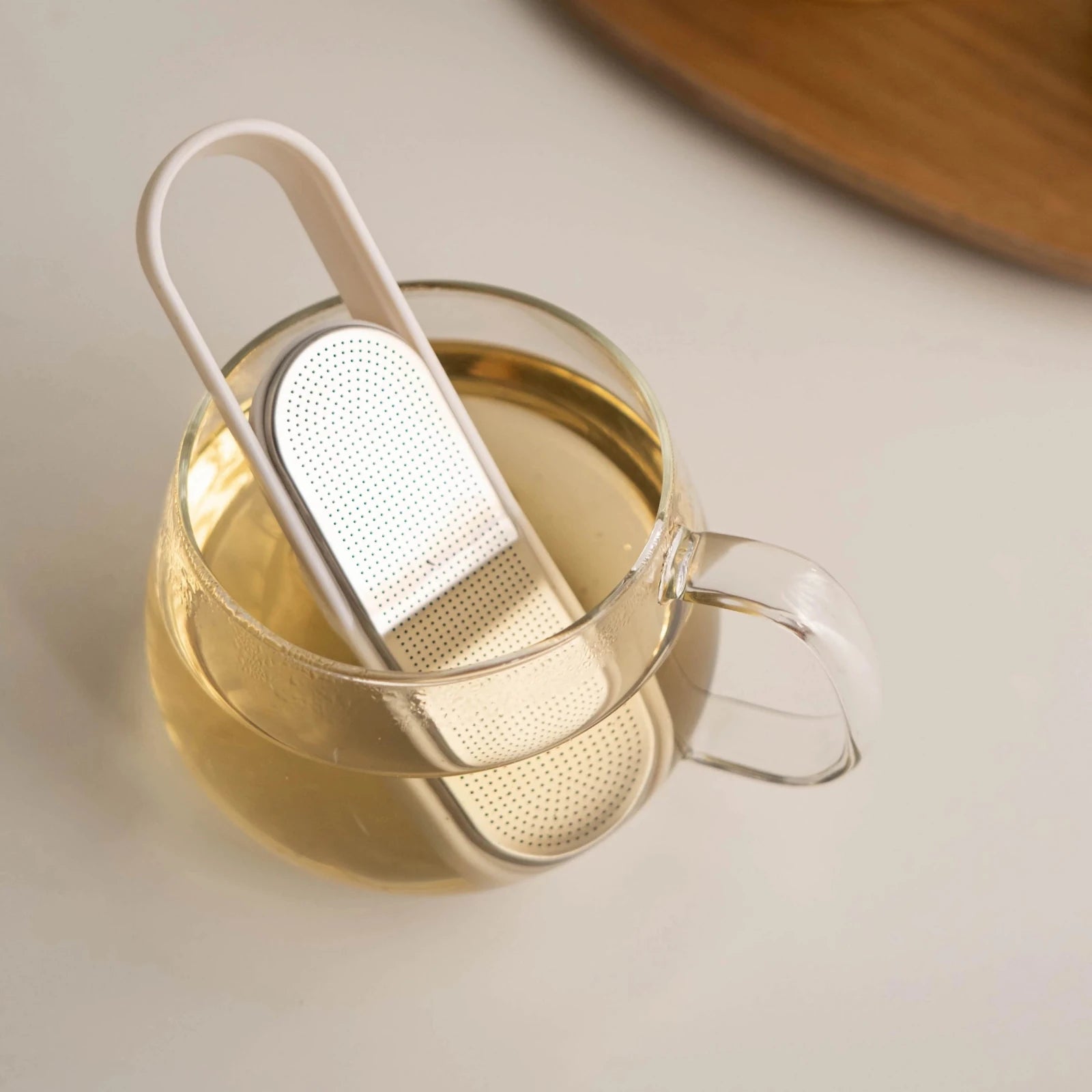 KINTO Loop Fine Mesh Stainless Steel Tea Strainer For Loose Leaf Tea in Kuwait - Waha Lifestyle
