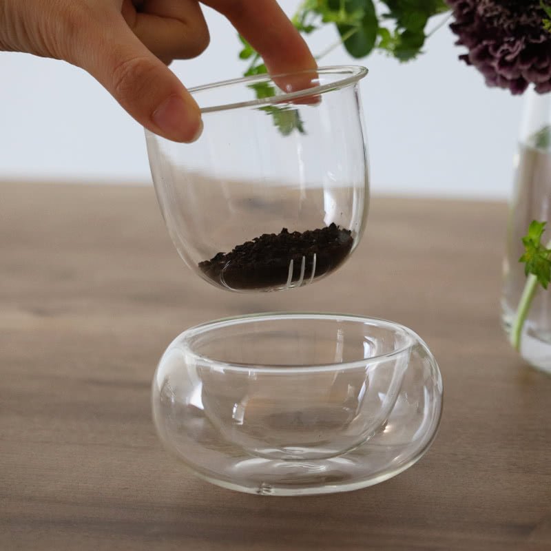 KINTO Unitea Heat-Resistant Glass Tea Strainer Holder in Kuwait - Waha Lifestyle