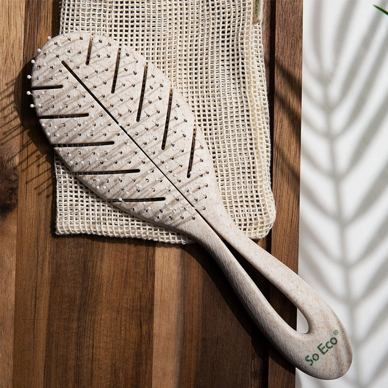 Biodegradable Detangling Leaf Brush for Wet Hair