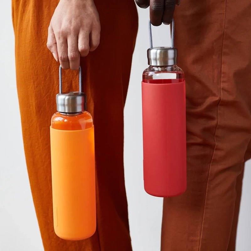 Leakproof Glass Water Bottle with Protective Silicone Sleeve - 600ml