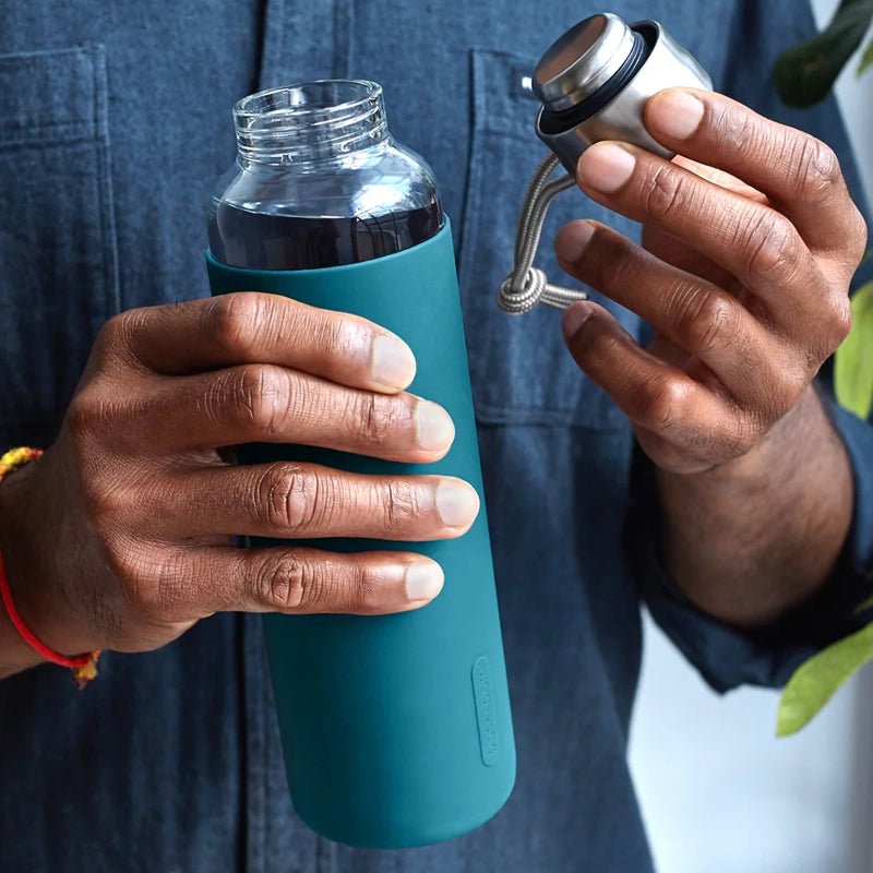 Leakproof Glass Water Bottle with Protective Silicone Sleeve - 600ml