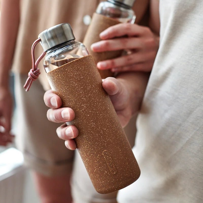 Leakproof Glass Water Bottle with Protective Silicone Sleeve - 600ml