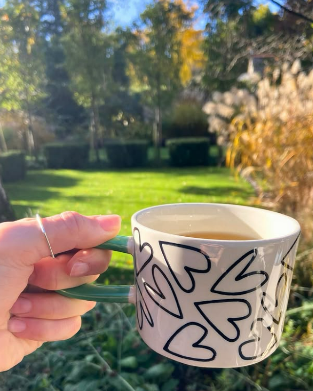 CAROLINE GARDNER Hand - painted Glazed Ceramic Mug in Kuwait - Waha Lifestyle