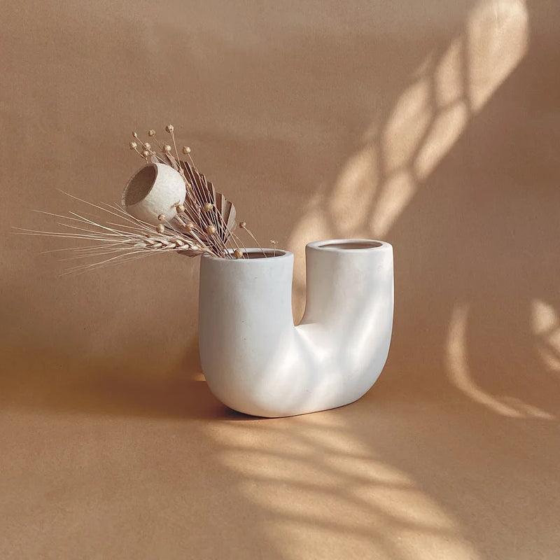 Clo Ceramic Flower Vase - Off - white - Waha Lifestyle