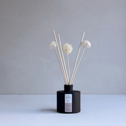 Nurture No 2 Pom Pom Sola Wood Diffuser