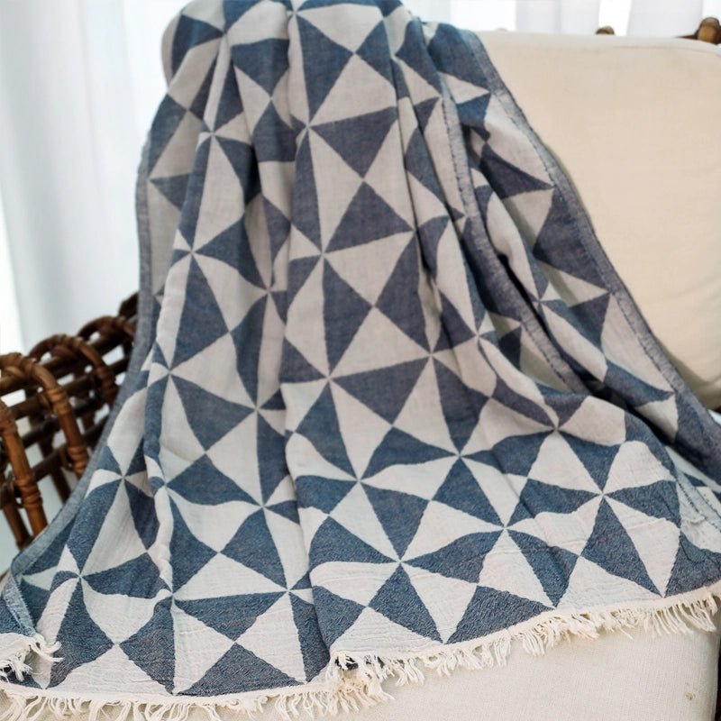 HAWA Tria Triangle Pattern Cotton Beach Towel with Twisted Fringe in Kuwait - Waha Lifestyle