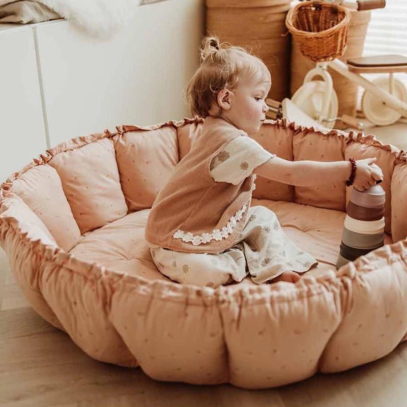 PLAY AND GO Bloom Organic Cotton Baby Mat &amp; Storage Bag in Kuwait - Waha Lifestyle