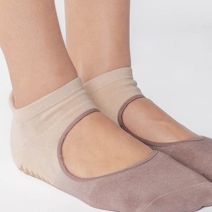 Nina Grip Socks for Pilates &amp; Yoga - Cappuccino