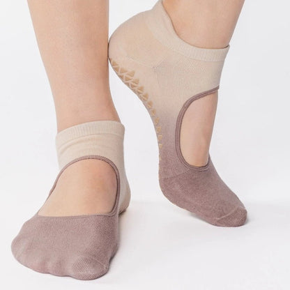 Nina Grip Socks for Pilates &amp; Yoga - Cappuccino