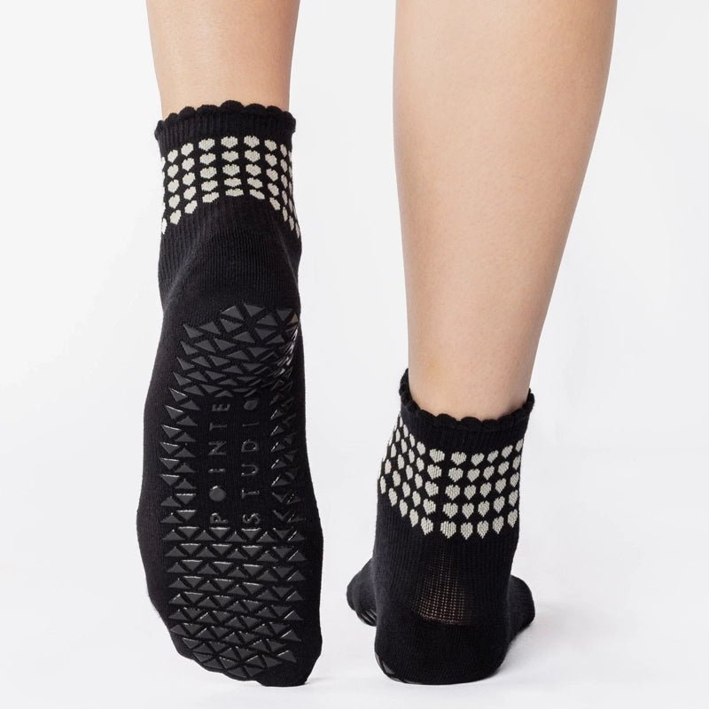Sweetheart Ankle Grip Socks for Barre and Pilates - Black