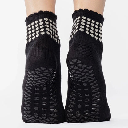Sweetheart Ankle Grip Socks for Barre and Pilates - Black