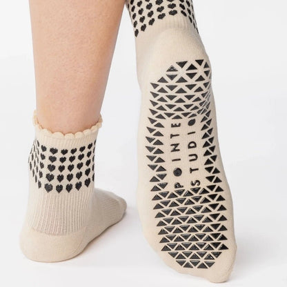 Sweetheart Ankle Grip Socks for Barre and Pilates - Ivory