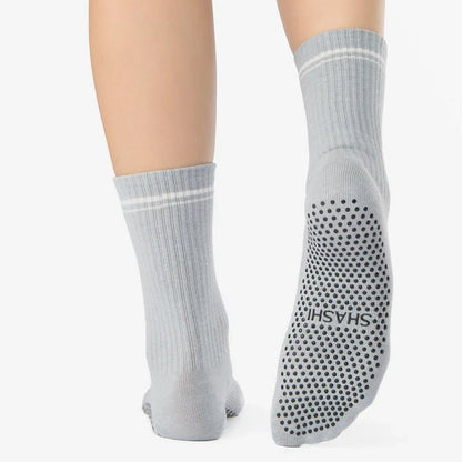 Halo Crew Grip Socks for Workouts - Heather Grey