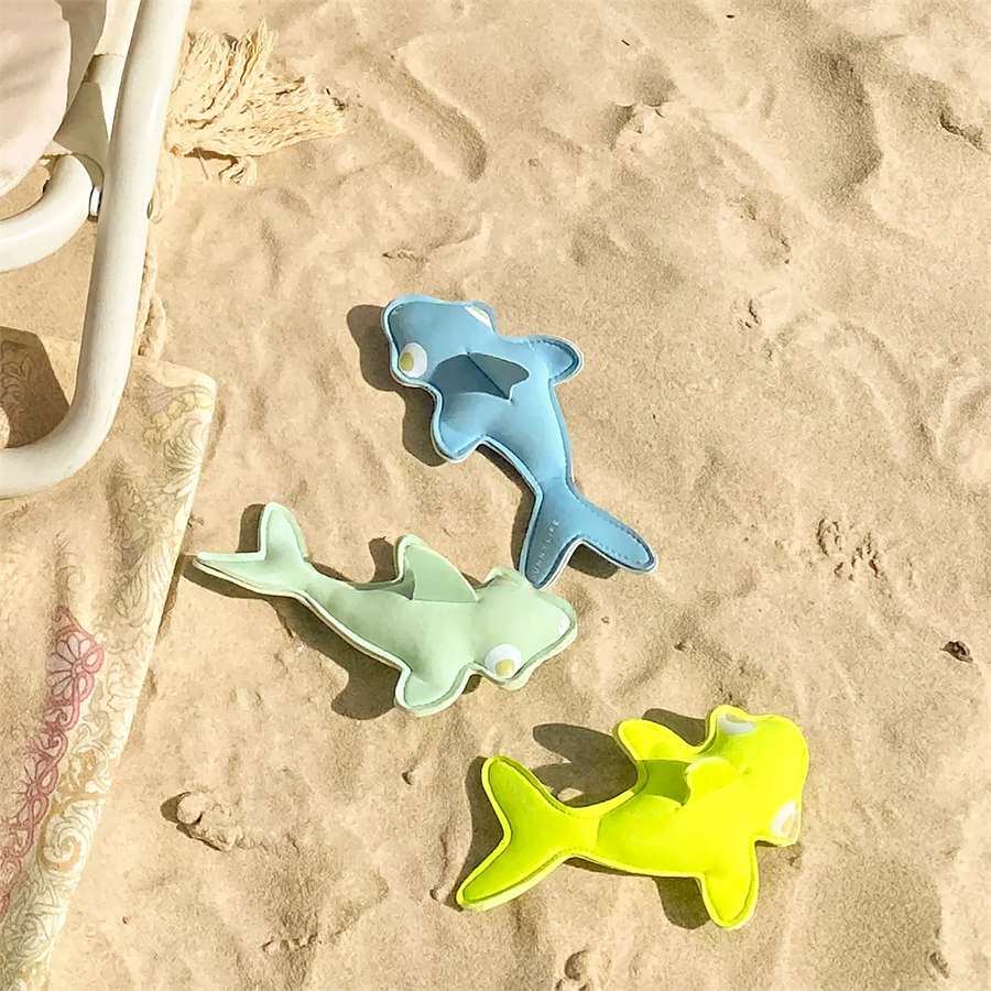 SUNNYLIFE Dive Buddies Kids Pool &amp; Beach Toys - Salty the Shark - 3pcs. in Kuwait - Waha Lifestyle