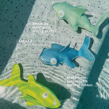 SUNNYLIFE Dive Buddies Kids Pool &amp; Beach Toys - Salty the Shark - 3pcs. in Kuwait - Waha Lifestyle
