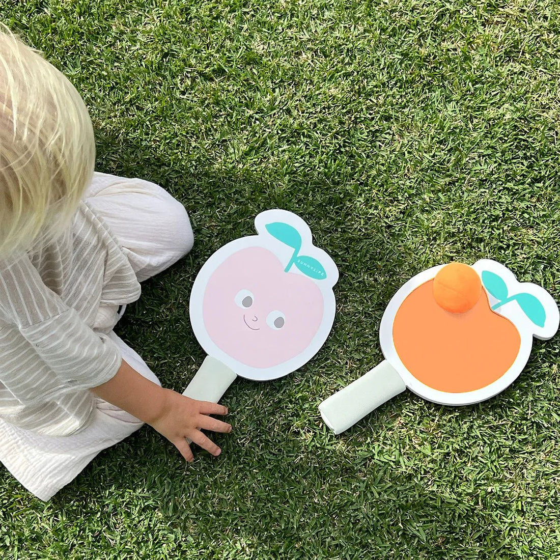 SUNNYLIFE Kids Velcro Beach Bat And Ball Game in Kuwait - Waha Lifestyle