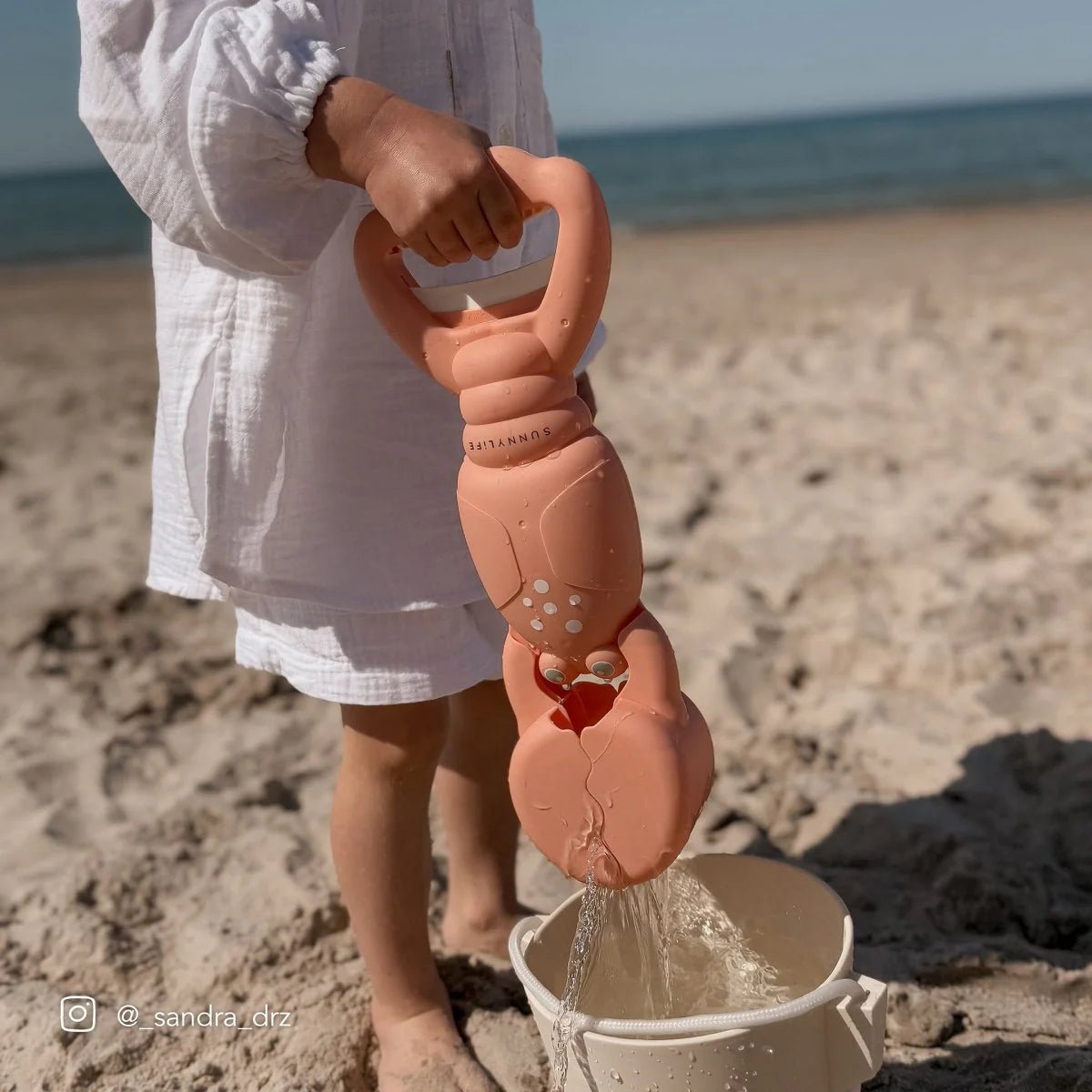 SUNNYLIFE Sand Claws Baby Beach Toy in Kuwait - Waha Lifestyle